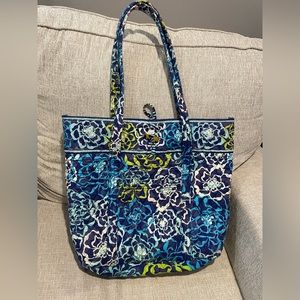 Multi colored Vera Bradley tote bag